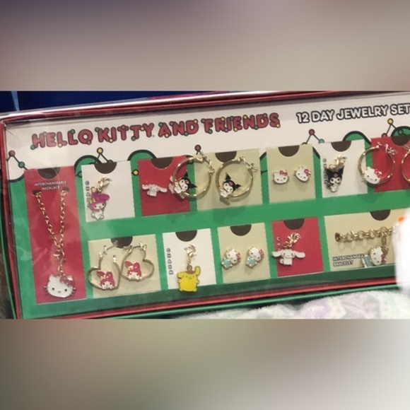 Hello kitty & friends 12 days of Christmas advent calendar jewelry set brand new - Picture 14 of 14